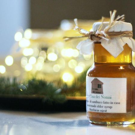 TassulloLa Casa Dei Nonniアパートメント エクステリア 写真